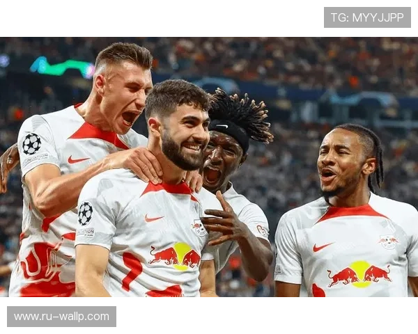 拜仁豪华阵容却沦为“争四危机”？豪门地位岌岌可危